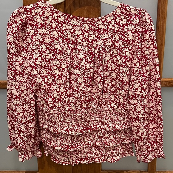 Tie-Front Floral Blouse in Red and Cream - Picture 4 of 7